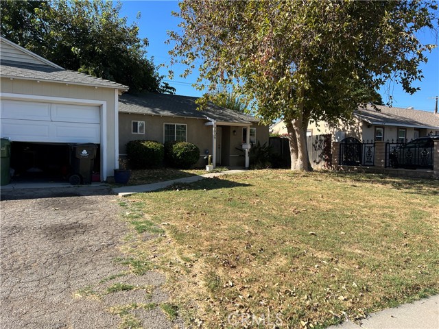 Detail Gallery Image 1 of 1 For 7939 Zelzah Ave, Reseda,  CA 91335 - 4 Beds | 2 Baths