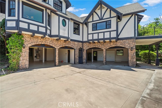 Detail Gallery Image 26 of 75 For 7008 Hawarden Dr, Riverside,  CA 92506 - 6 Beds | 5/1 Baths