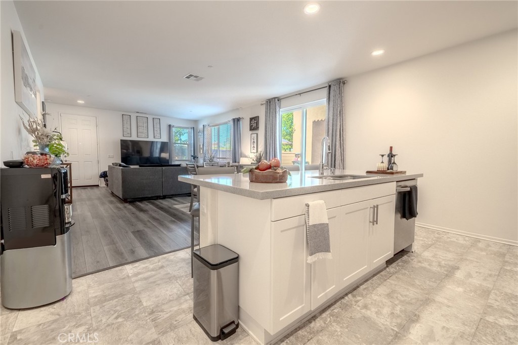 MLS #CV25196360 image #13