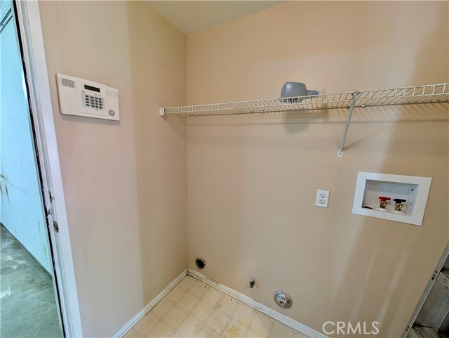 9510 Nickellaus Court, Corona CA: https://media.crmls.org/medias/8fb3c135-0fc2-487c-afd7-cfec39b41d44.jpg