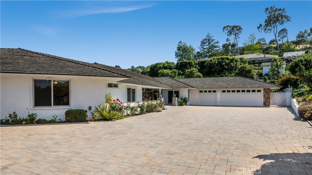 2 Bowie Road