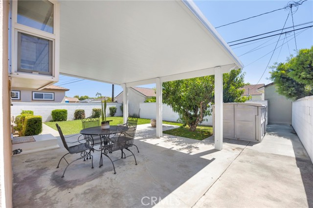 4736 Vangold Avenue, Lakewood CA: https://media.crmls.org/medias/8fb44467-4719-46c8-9be1-b0722354c474.jpg