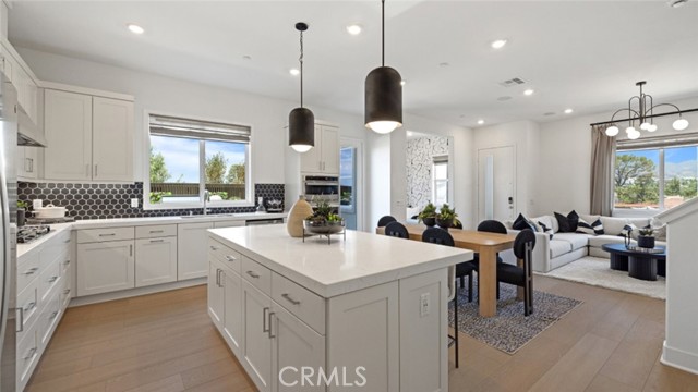 277 Shoveler, Irvine CA: https://media.crmls.org/medias/8fb5c873-1703-4c6f-a72f-fa755e05b025.jpg