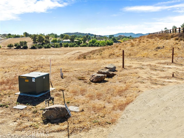 Detail Gallery Image 3 of 16 For 39785 Amber Ct, Murrieta,  CA 92562 - – Beds | – Baths