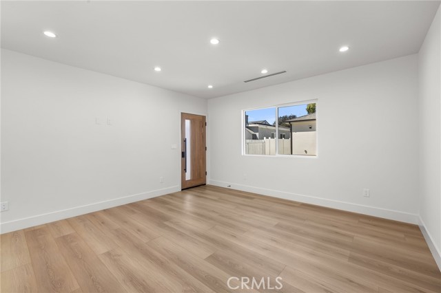 Detail Gallery Image 58 of 69 For 1504 N California, Burbank,  CA 91505 - – Beds | – Baths