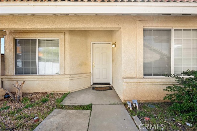 Detail Gallery Image 5 of 49 For 14700 Pony Trail Ct, Victorville,  CA 92392 - 3 Beds | 2 Baths