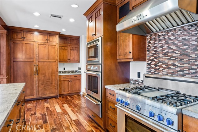 1944 W Lullaby Lane, Anaheim CA: https://media.crmls.org/medias/8fb6e17b-e168-4d32-914c-2f7432454afd.jpg