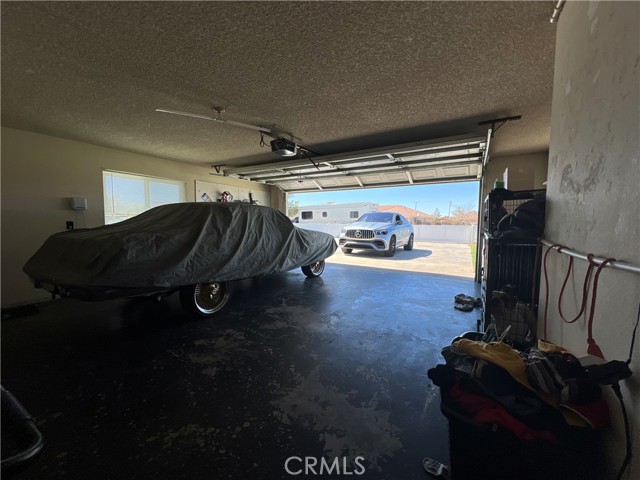 Detail Gallery Image 36 of 59 For 15245 Apache Rd, Apple Valley,  CA 92307 - 3 Beds | 2 Baths