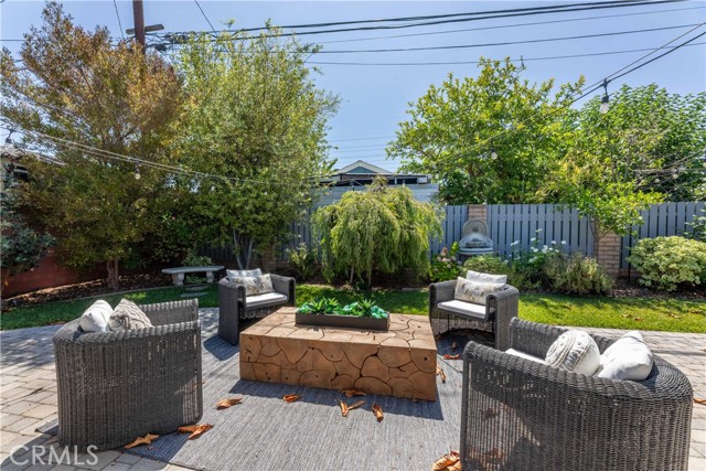 2054 Pattiz Avenue, Long Beach CA: https://media.crmls.org/medias/8fb712e7-8055-4be0-b286-28d04a6a3bf5.jpg