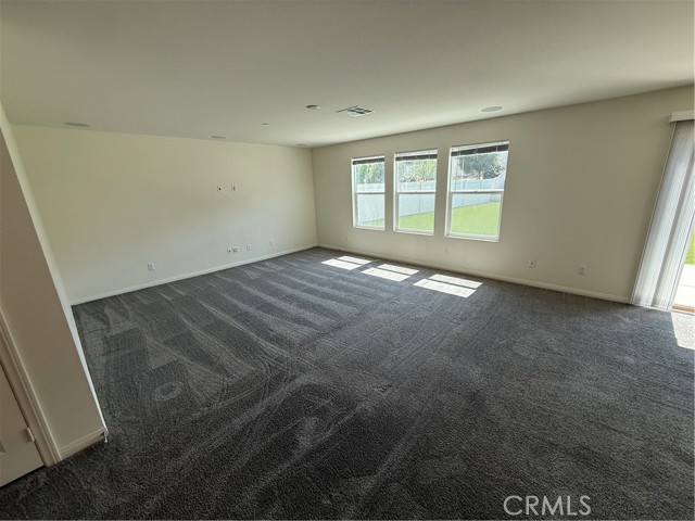 672 Suukat Court, San Jacinto CA: https://media.crmls.org/medias/8fb78c7b-0d0d-4afe-961e-00f9c9b56e65.jpg