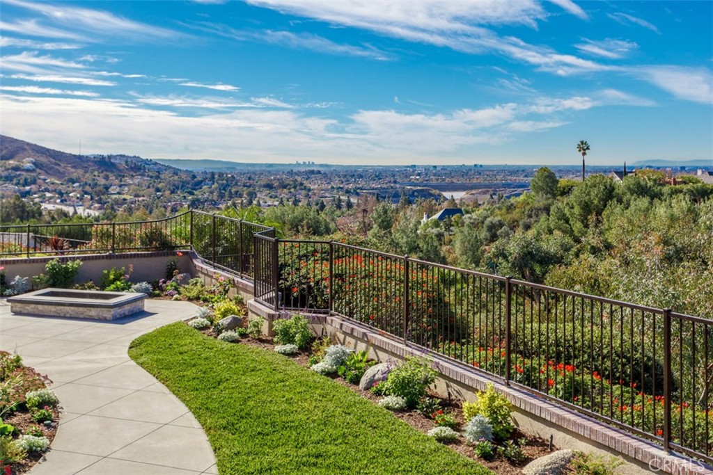 8fb8474f Fdba 4922 884d 7029dd126141