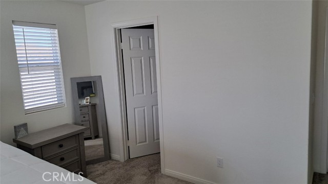 Detail Gallery Image 5 of 12 For 28269 28269 Digger, Menifee,  CA 92585 - 5 Beds | 2/1 Baths