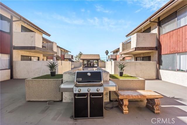 Detail Gallery Image 25 of 28 For 15000 Halldale Ave #101,  Gardena,  CA 90247 - 2 Beds | 2 Baths