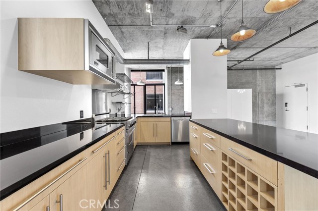 Detail Gallery Image 17 of 41 For 835 Locust Ave #322,  Long Beach,  CA 90813 - 1 Beds | 1 Baths