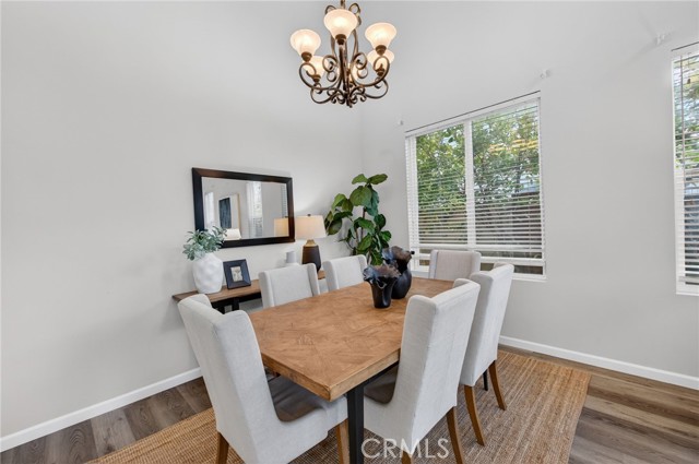 Detail Gallery Image 9 of 56 For 45590 Alpine, Temecula,  CA 92592 - 5 Beds | 3/1 Baths