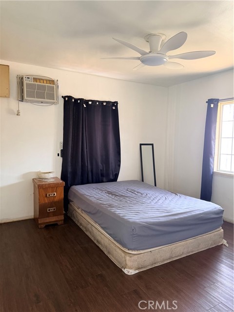 Detail Gallery Image 5 of 8 For 4612 E 2nd, East Los Angeles,  CA 90022 - 2 Beds | 1 Baths