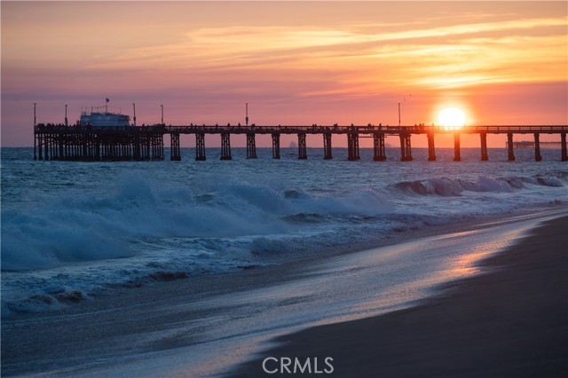 Detail Gallery Image 6 of 27 For 1303 E Balboa Bld, Newport Beach,  CA 92661 - 3 Beds | 2/1 Baths