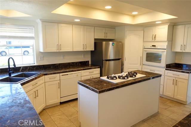 Detail Gallery Image 23 of 53 For 13135 Candleberry Ln, Victorville,  CA 92395 - 3 Beds | 2/1 Baths