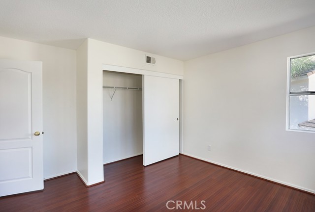 Image 32 of 50 For 961 Lone Pine