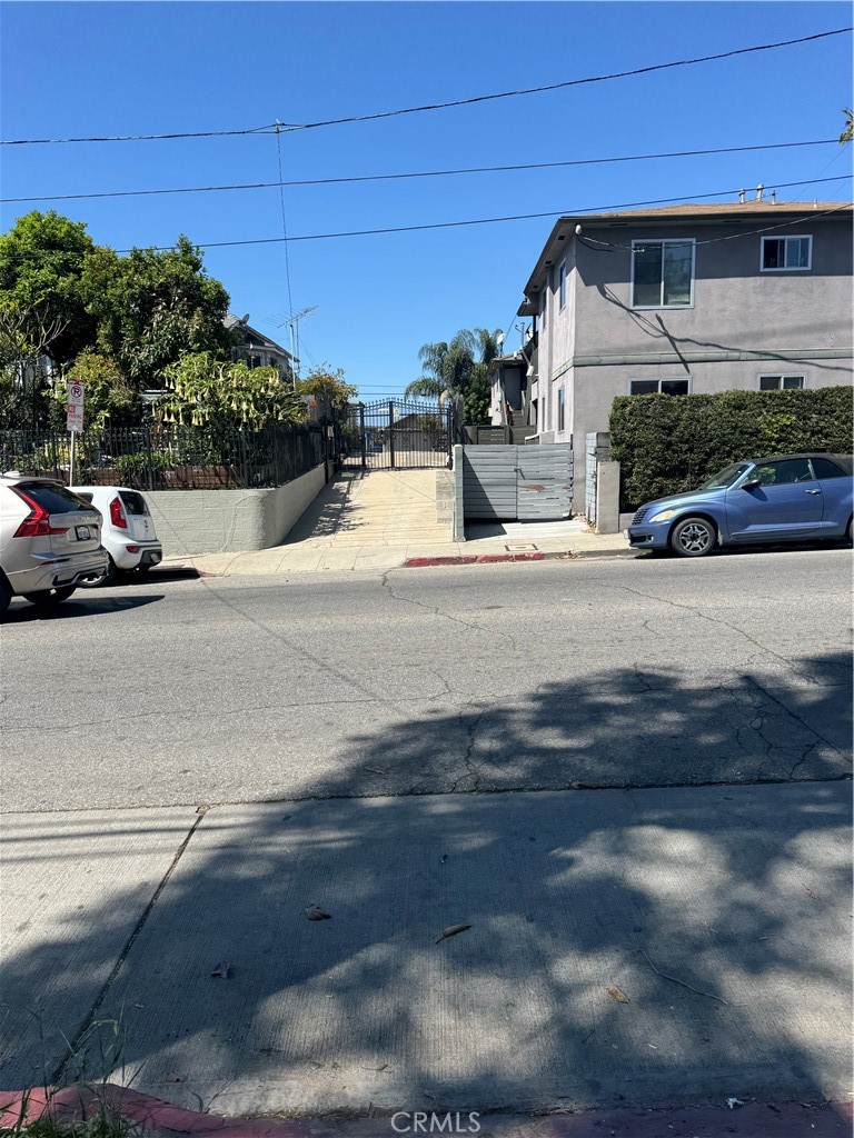 MLS #CV25075285 img 3