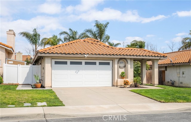 Detail Gallery Image 1 of 1 For 13470 Hancock Ct, Fontana,  CA 92336 - 3 Beds | 2 Baths