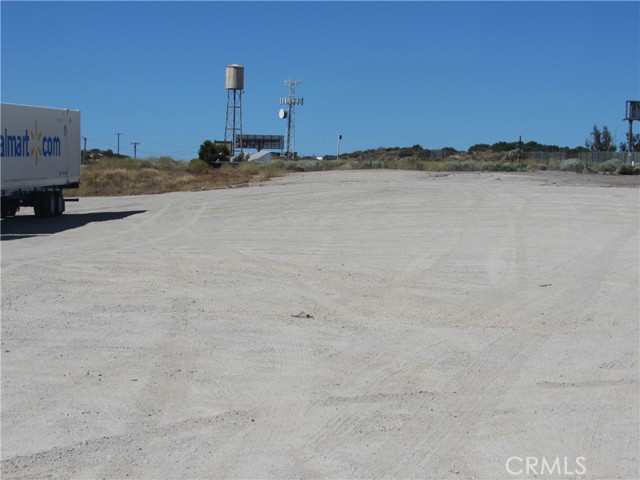 Image 6 of 7 For 5940 Mariposa Road