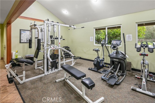 Detail Gallery Image 22 of 26 For 7101 Farralone Ave #112,  Canoga Park,  CA 91303 - 2 Beds | 1 Baths