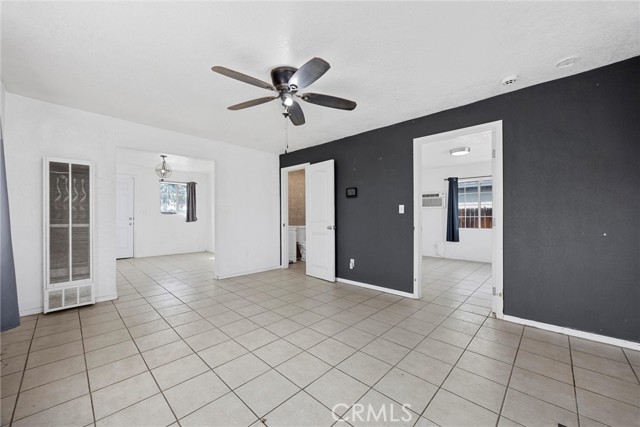 Detail Gallery Image 19 of 37 For 1425 Murdock, Bakersfield,  CA 93307 - 2 Beds | 1 Baths