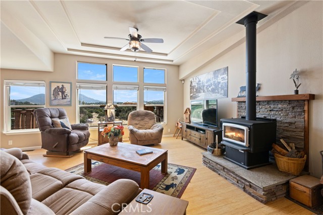 7235 Highland Springs Road, Lakeport CA: https://media.crmls.org/medias/8fbdd61f-5181-43ee-9fbe-08143bebb0fb.jpg