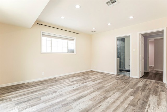 10019 Norwich Avenue, Mission Hills (San Fernando) CA: https://media.crmls.org/medias/8fbedb02-3430-4dc6-9d42-dee44650ebd7.jpg