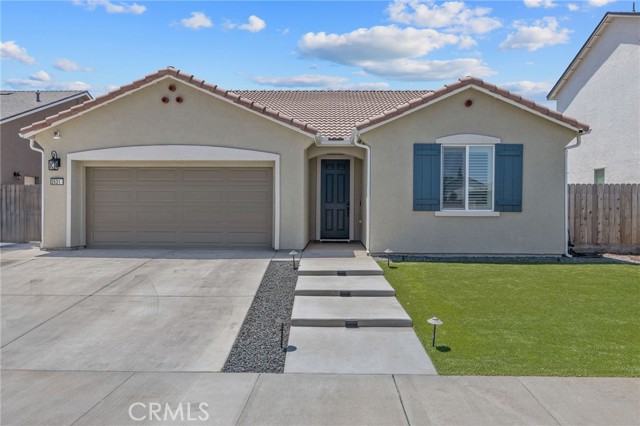 Detail Gallery Image 1 of 41 For 3531 E Laura Ct, Visalia,  CA 93292 - 3 Beds | 2 Baths