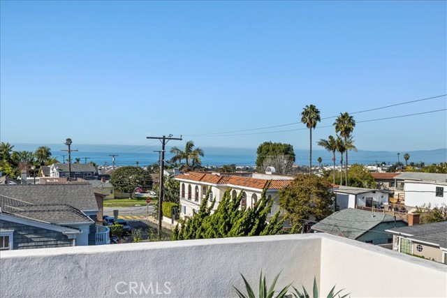 1144 9th Street, Hermosa Beach, California 90254, 5 Bedrooms Bedrooms, ,3 BathroomsBathrooms,Residential,Sold,9th,SB23002778