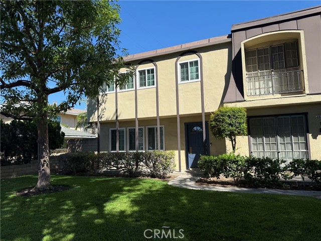 1803 W Greenleaf