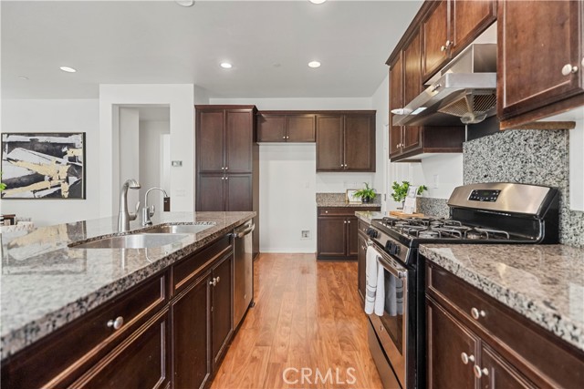 14681 Marist Lane, Chino CA: https://media.crmls.org/medias/8fc0934f-a970-42a3-8fca-975f7c3a3317.jpg