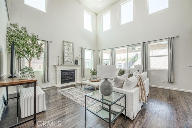 Detail Gallery Image 9 of 38 For 20128 Pescara Ln, Friant,  CA 93626 - 4 Beds | 3/1 Baths