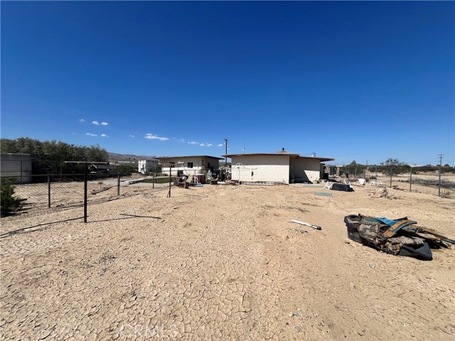 Detail Gallery Image 9 of 24 For 4515 Sierra Way, Twentynine Palms,  CA 92277 - 2 Beds | 1 Baths