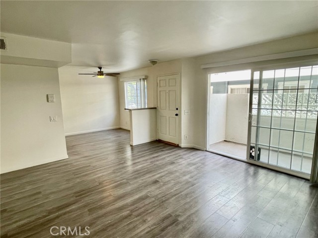 Detail Gallery Image 3 of 15 For 10920 Moorpark St #2,  North Hollywood,  CA 91602 - 1 Beds | 1 Baths