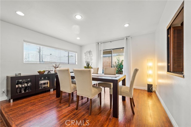 Detail Gallery Image 7 of 32 For 2032 W 231st, Torrance,  CA 90501 - 4 Beds | 3 Baths