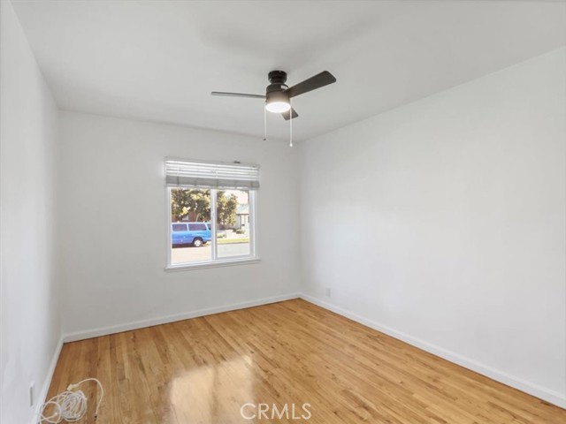 Detail Gallery Image 7 of 25 For 7767 Independence Ave, Canoga Park,  CA 91304 - 3 Beds | 2 Baths