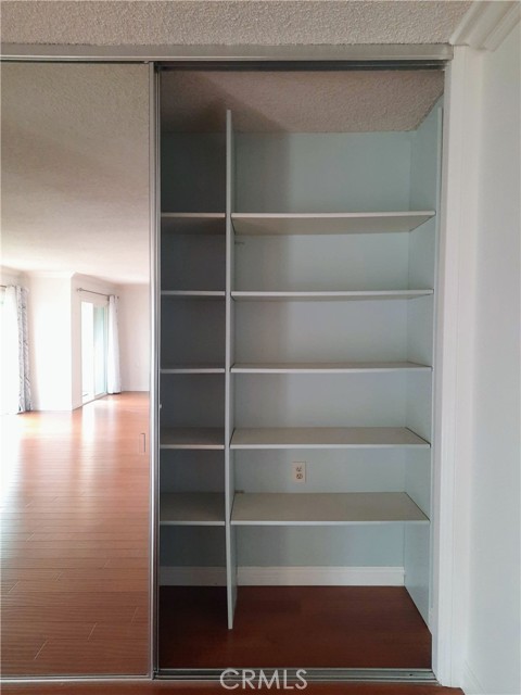 2384 Via Mariposa W, Laguna Woods CA: https://media.crmls.org/medias/8fc239c6-9144-4b8e-bede-69672811f5c2.jpg