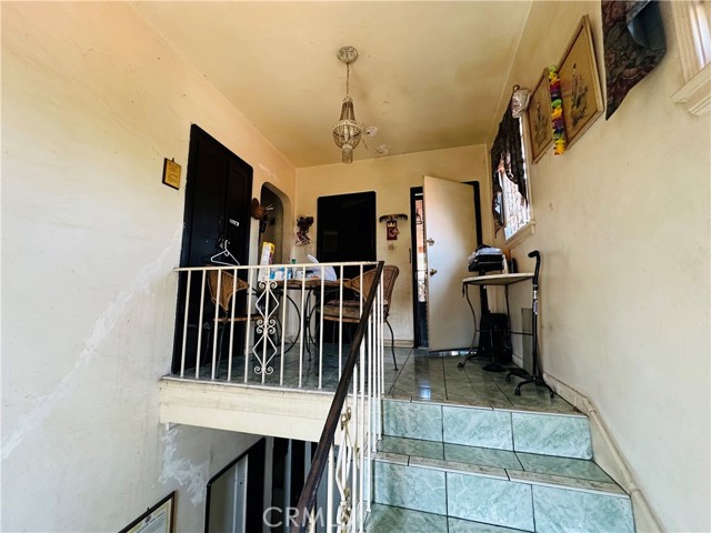 Detail Gallery Image 24 of 56 For 606 W 57th St, Los Angeles,  CA 90037 - 4 Beds | 2 Baths