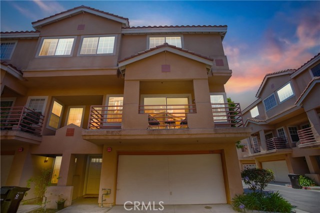 13983 Lemoli Avenue, Hawthorne CA: https://media.crmls.org/medias/8fc314ac-46b2-4ad3-b95a-eb07b1b7bf23.jpg