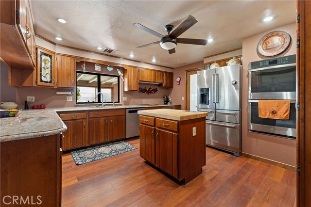 8212 E Avenue H, Lancaster CA: https://media.crmls.org/medias/8fc38359-bf86-449c-a4cb-c4cb329b863c.jpg