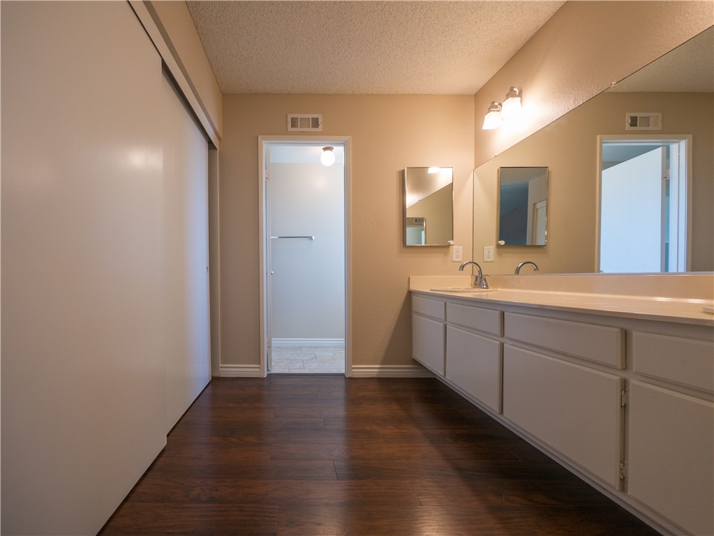 Detail Gallery Image 16 of 34 For 2620 Virginia Way, Ontario,  CA 91761 - 3 Beds | 2/1 Baths