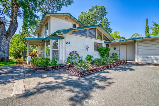 Detail Gallery Image 4 of 42 For 955 Page Dr, Lakeport,  CA 95453 - 4 Beds | 2/1 Baths