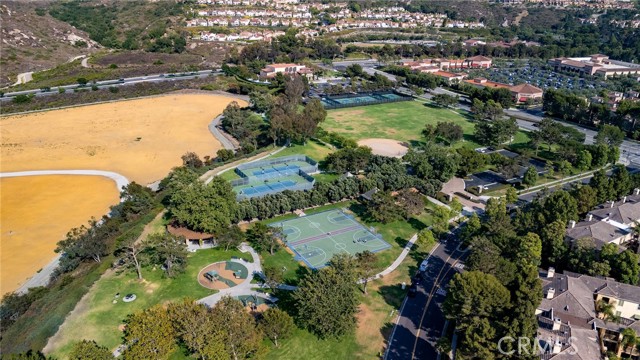 23 Belfort, Newport Coast CA: https://media.crmls.org/medias/8fc4e4f4-e814-4771-b290-6ac5f94657c0.jpg