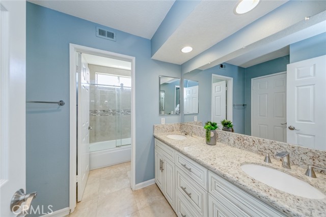 20850 E Walnut Canyon Road, Walnut CA: https://media.crmls.org/medias/8fc4f2ec-1f03-46f0-86d9-0bc5e04b5d80.jpg