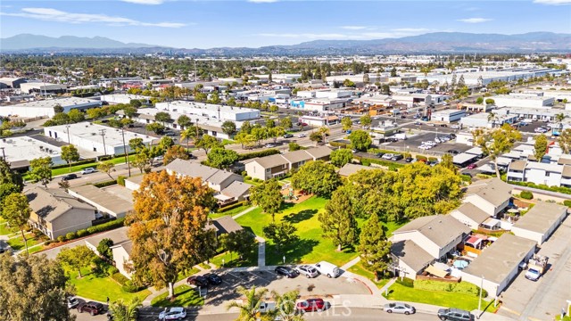 Detail Gallery Image 26 of 27 For 2921 S Sycamore St #E,  Santa Ana,  CA 92707 - 3 Beds | 1/1 Baths