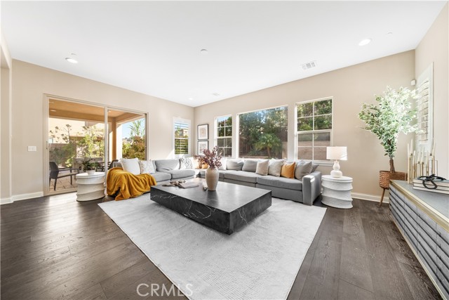 Detail Gallery Image 17 of 66 For 6005 Amora Dr, Chino Hills,  CA 91709 - 5 Beds | 4/1 Baths