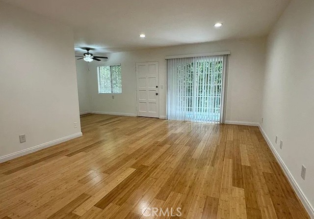 Detail Gallery Image 6 of 15 For 1041 9th St, Santa Monica,  CA 90403 - – Beds | – Baths